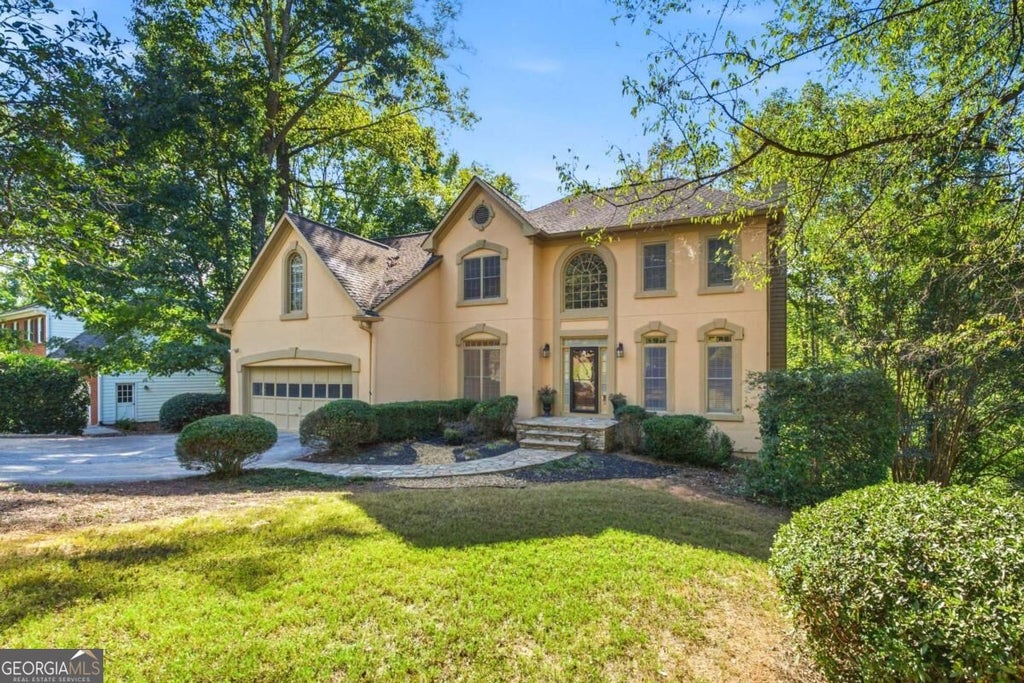Photo of 437 Connemara Crossing, Lawrenceville, GA 30044 (MLS # 10876816)