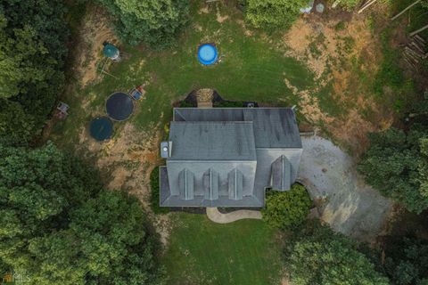 A home in Bowersville