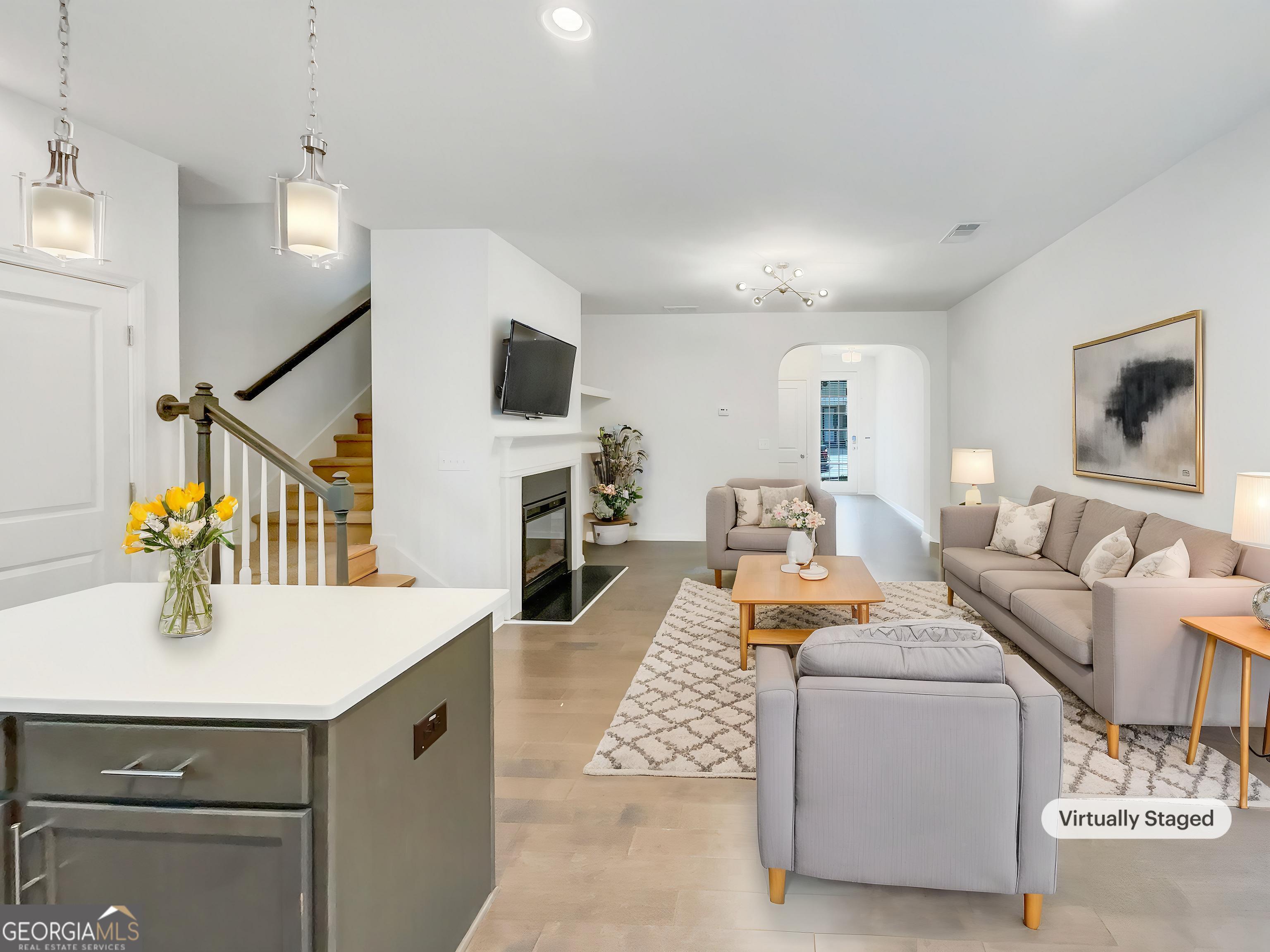 4922 Longview WALK