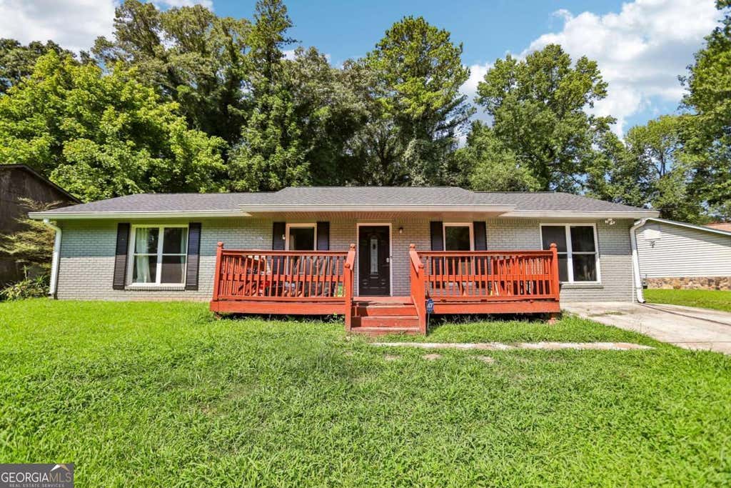 Photo of 201 Meadowlark Lane, Jonesboro, GA 30236 (MLS # 10821937)