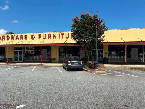 15 Courthouse Sq Cleveland GA 30528
