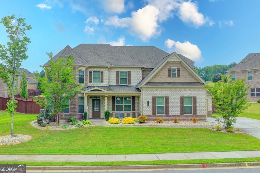 Photo of 6035 Ashborough Park, Cumming, GA 30040 (MLS # 10833770)
