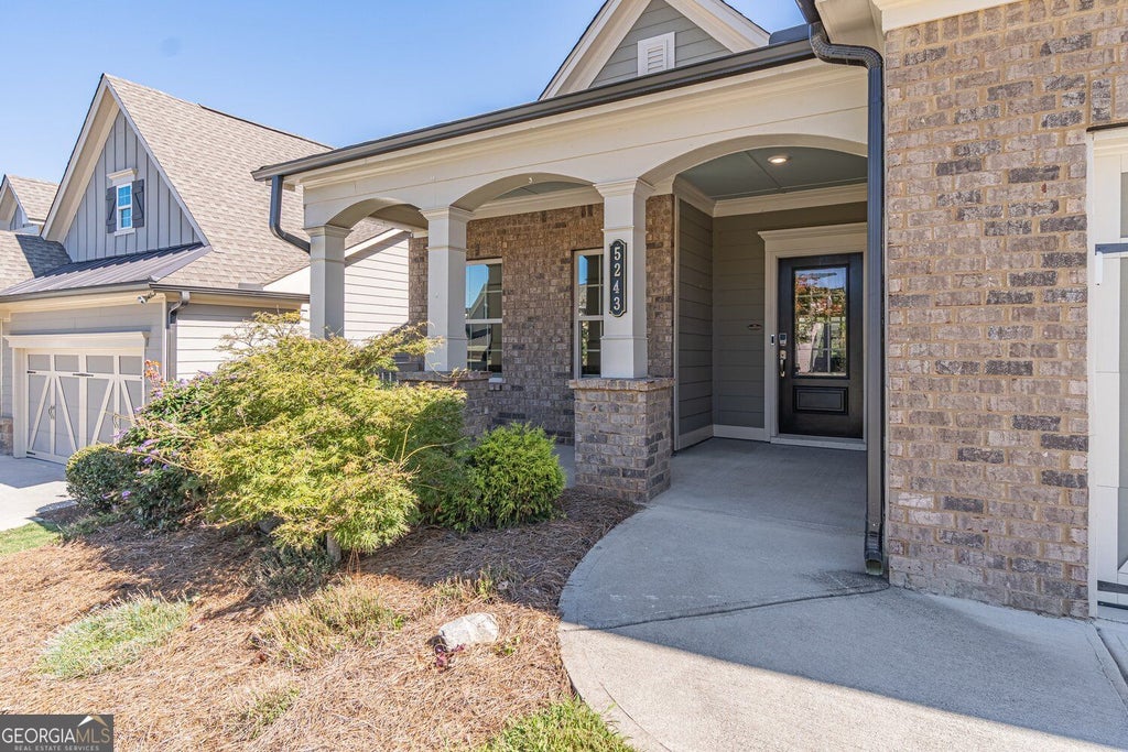 Photo of 5243 Noble Oak Cove, Gainesville, GA 30504 (MLS # 10866870)
