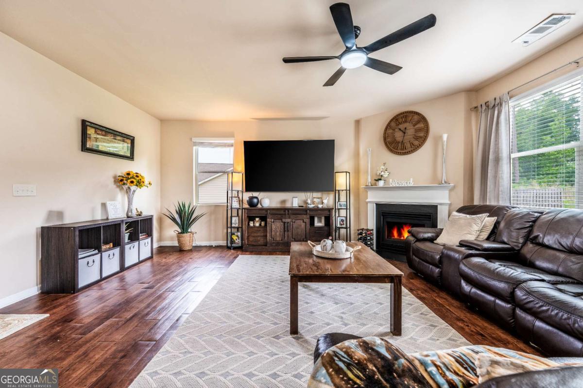 8553 BRAYLEN MANOR DR