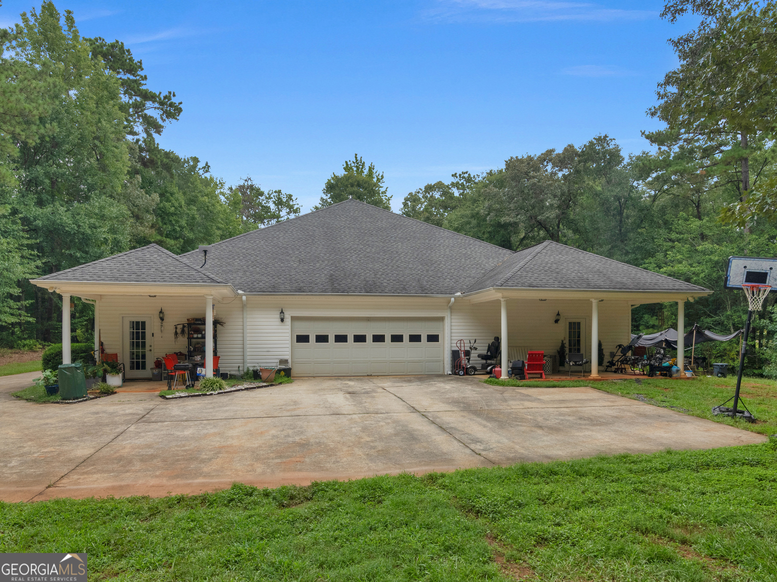190 Oak Hill CIR