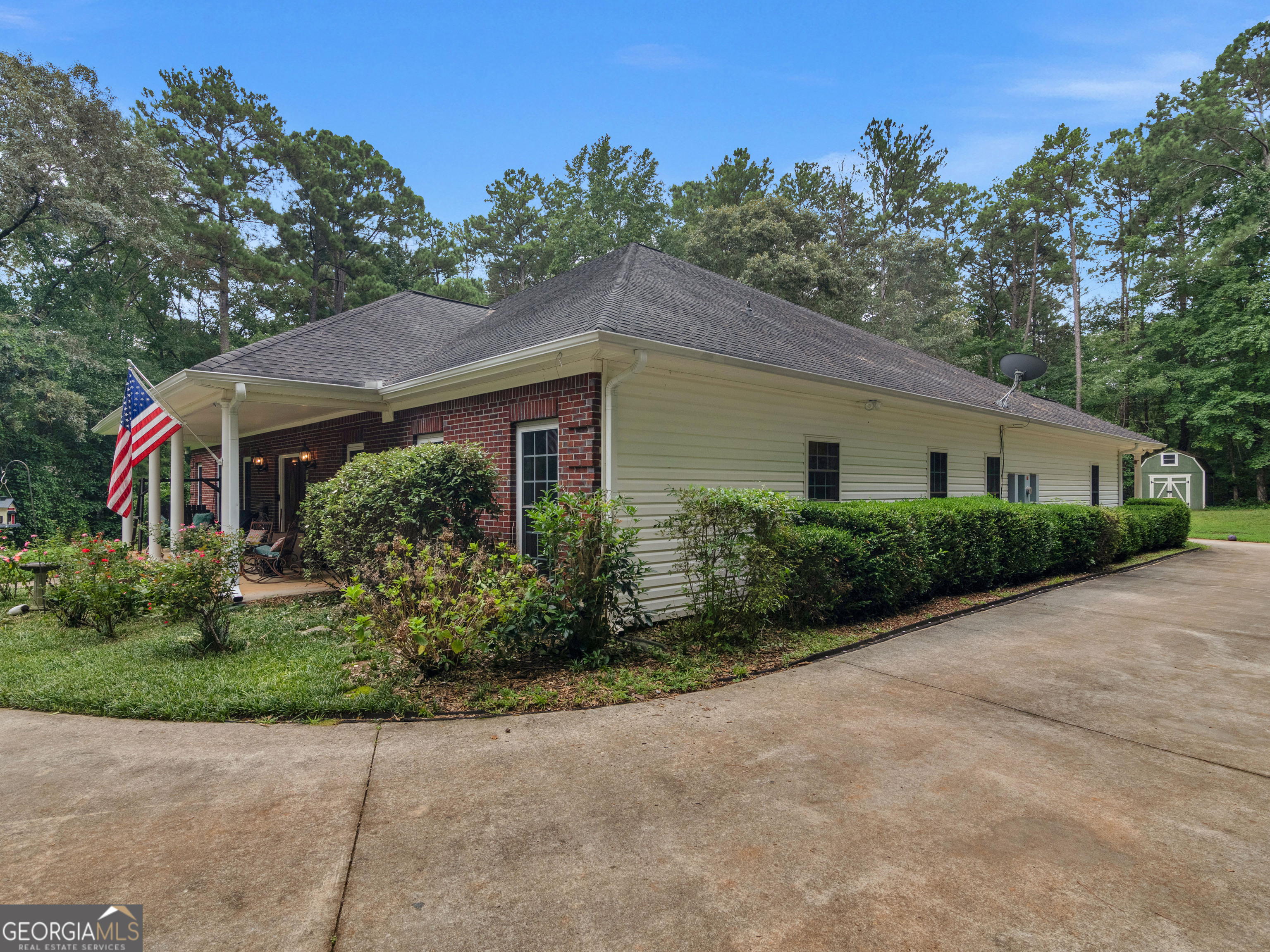 190 Oak Hill CIR