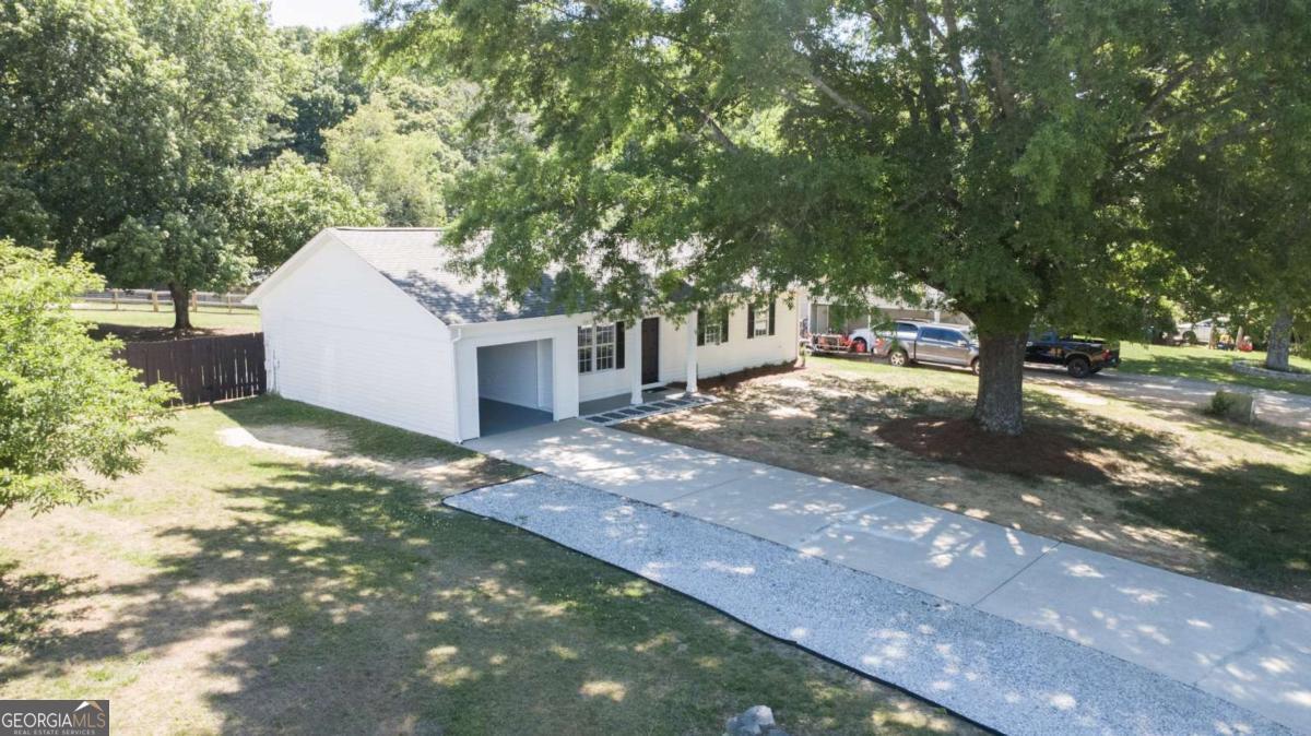 5933 Fieldstone CT