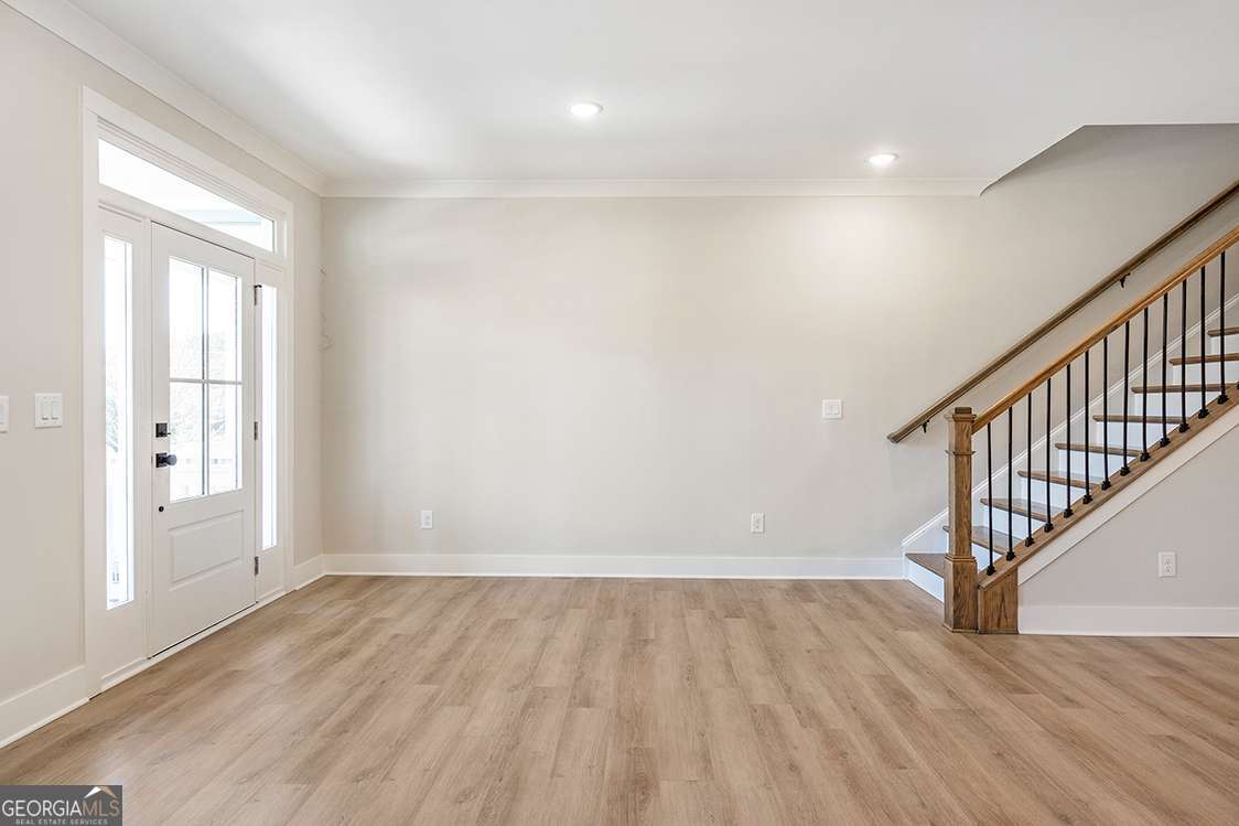 148 Palm ST