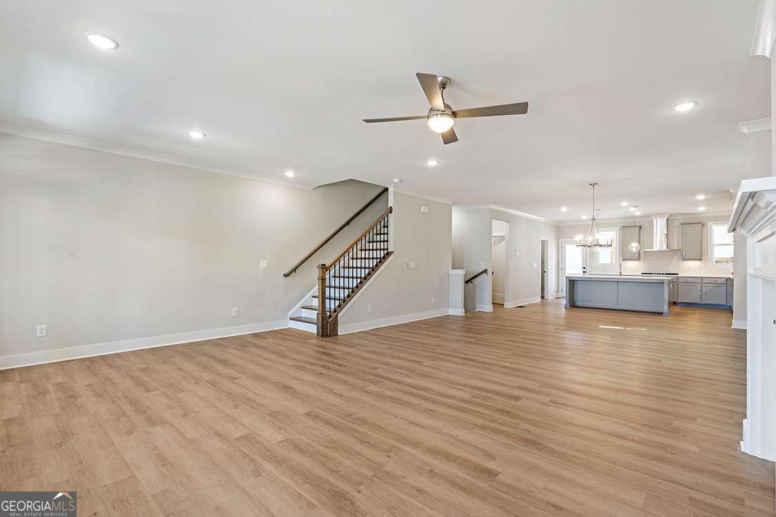 148 Palm ST