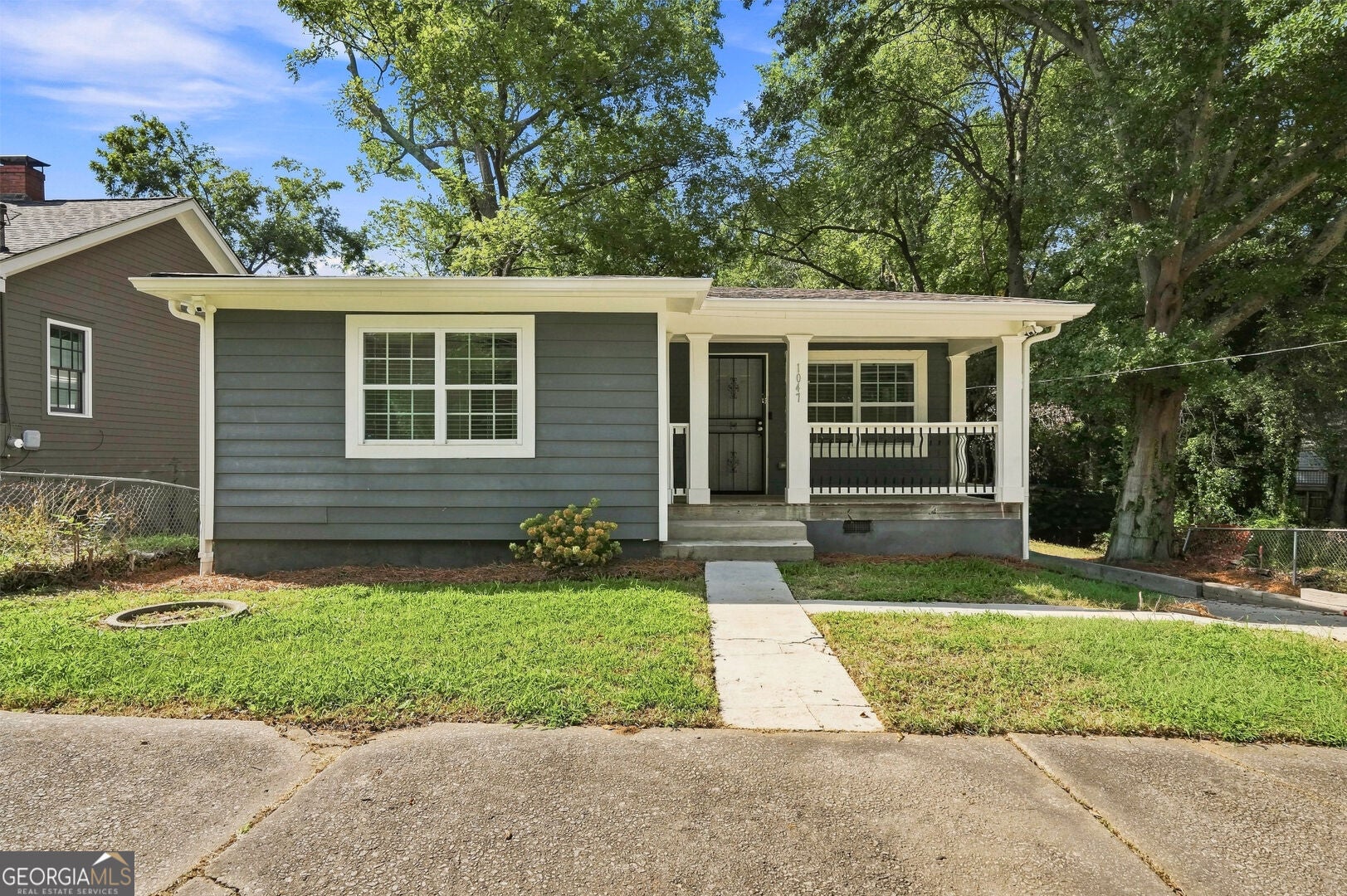 1047 SW Peeples ST SW
