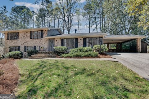 Photo of 2640 Hawthorne Drive NE, Atlanta, GA 30345 (MLS # 10717262)