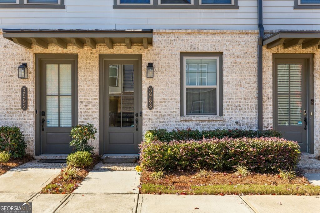 Photo of 3988 Allegretto Circle, Atlanta, GA 30339 (MLS # 10672655)