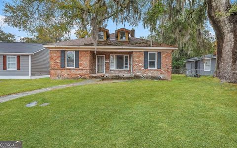 2118 E Gwinnett ST Savannah GA 31404