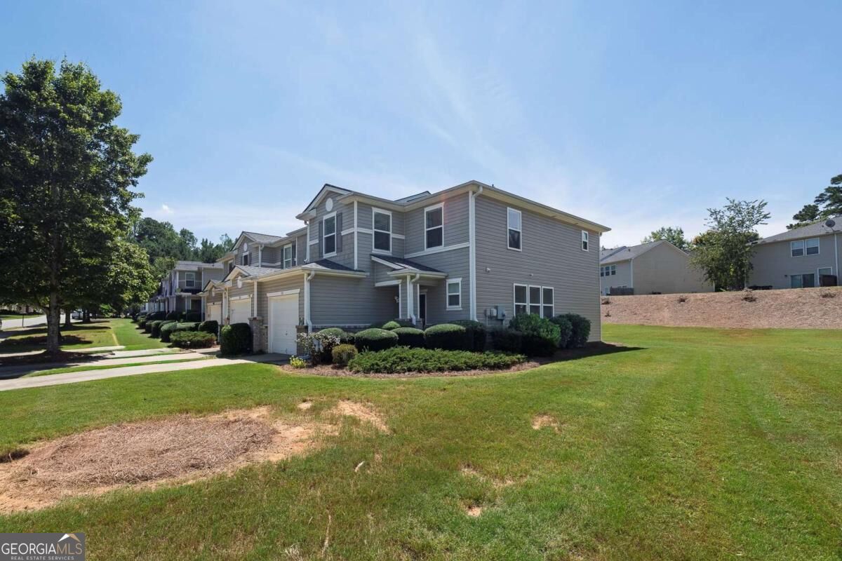 313 Oak Leaf PL