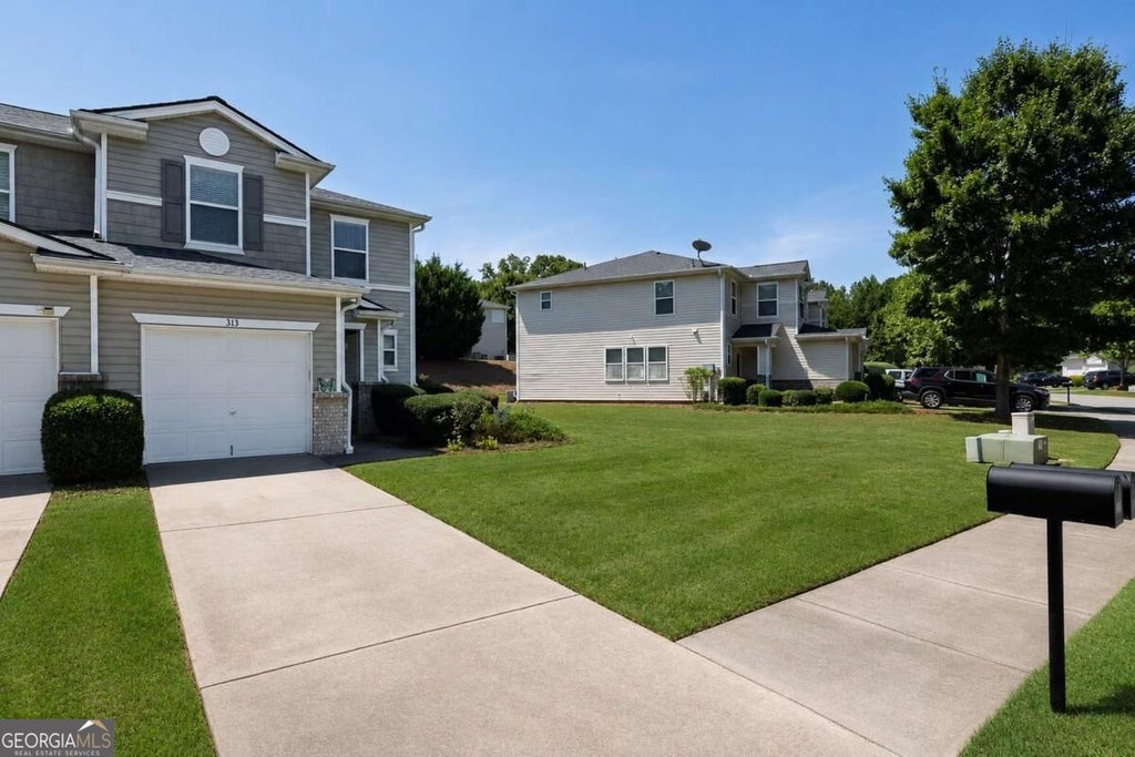 Photo of 313 Oak Leaf Place, Acworth, GA 30102 (MLS # 10833171)