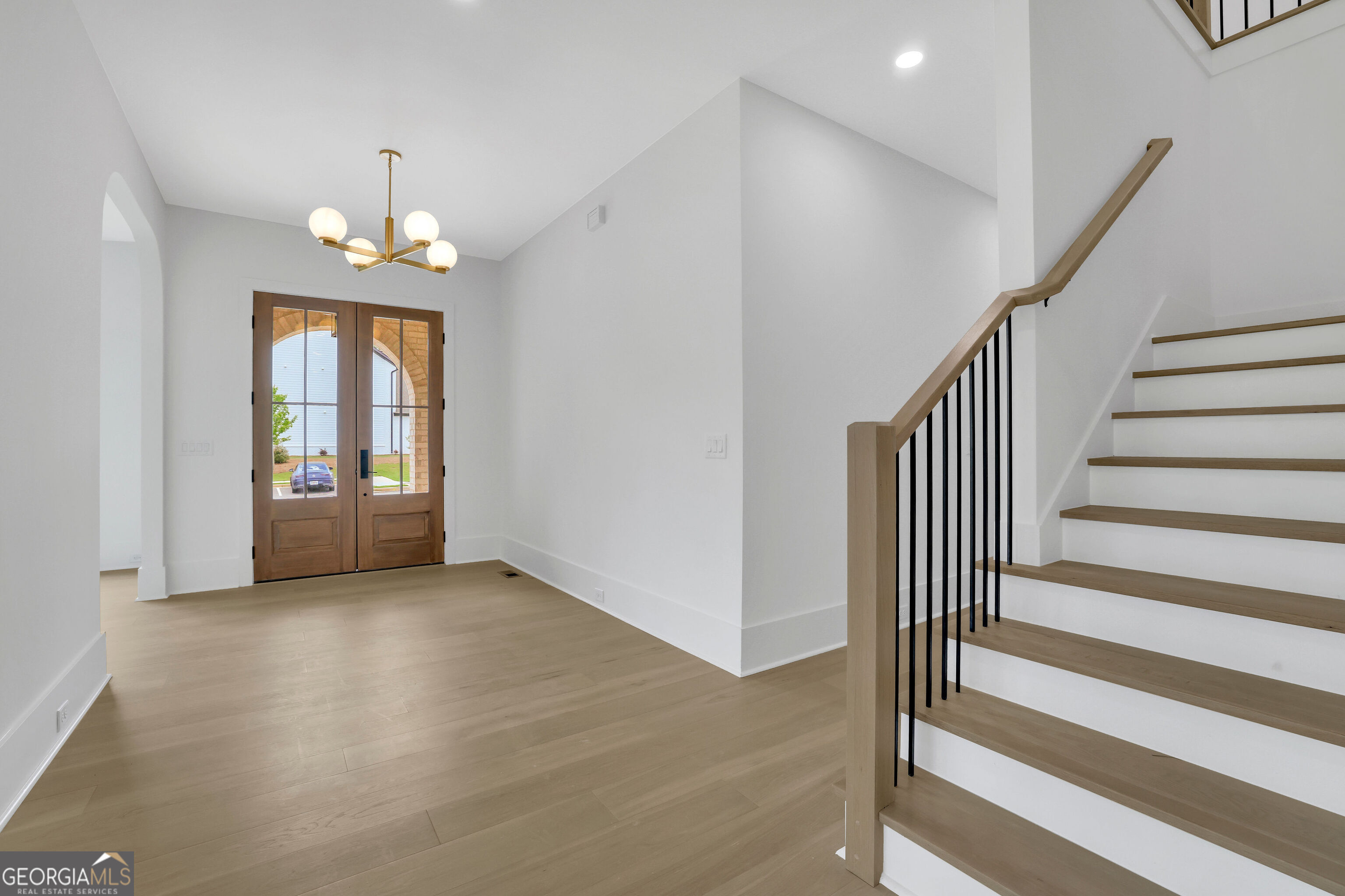 380 Hillcrest View DR
