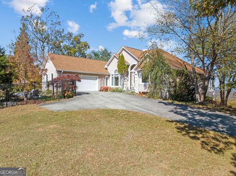 Single Family Residence in Cleveland GA 528 Highland Forest Road.jpg