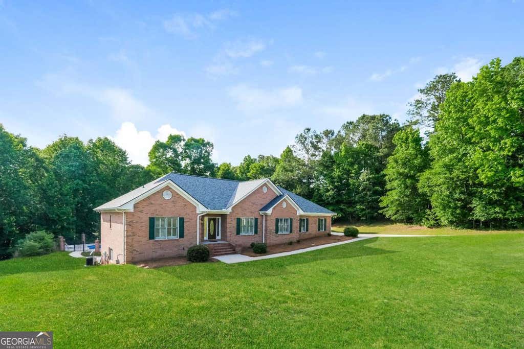 Photo of 604 Clearwater Court, Mcdonough, GA 30252 (MLS # 10803579)