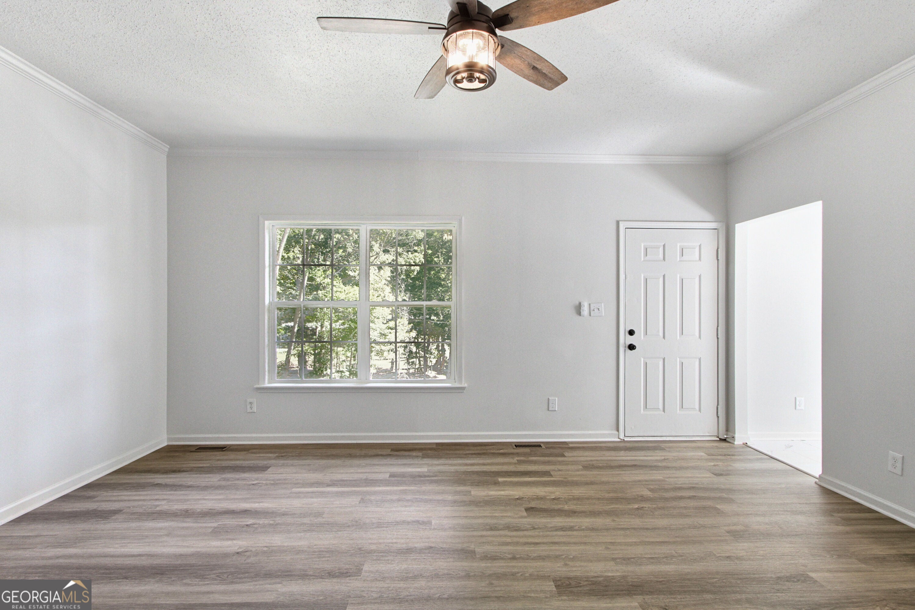 87 Dogwood LN