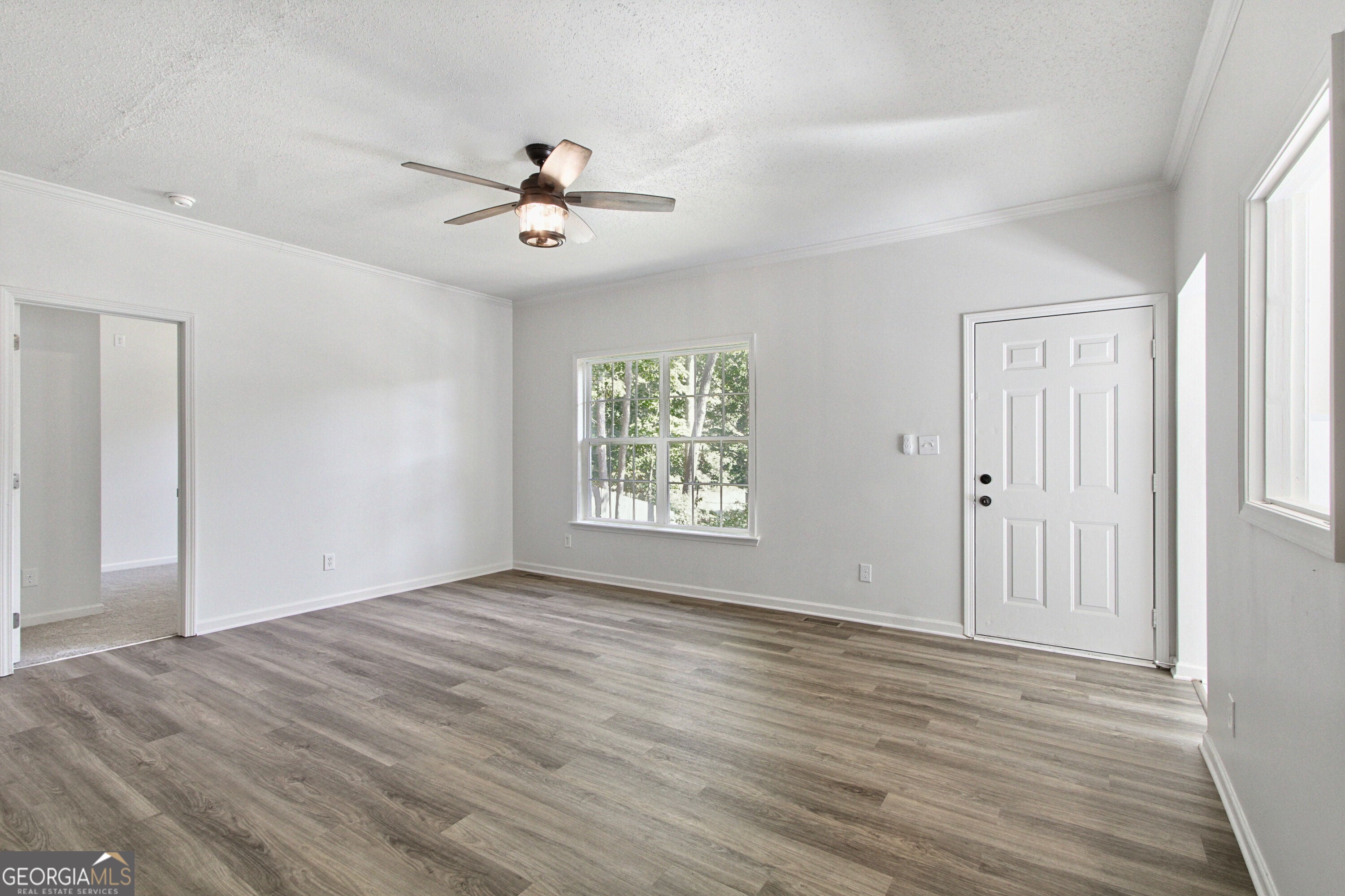 87 Dogwood LN