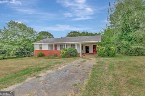 A home in Newnan