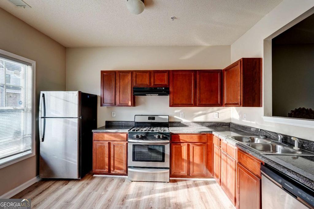 Photo of 2837 Laurel Ridge Circle, Atlanta, GA 30344 (MLS # 10742952)
