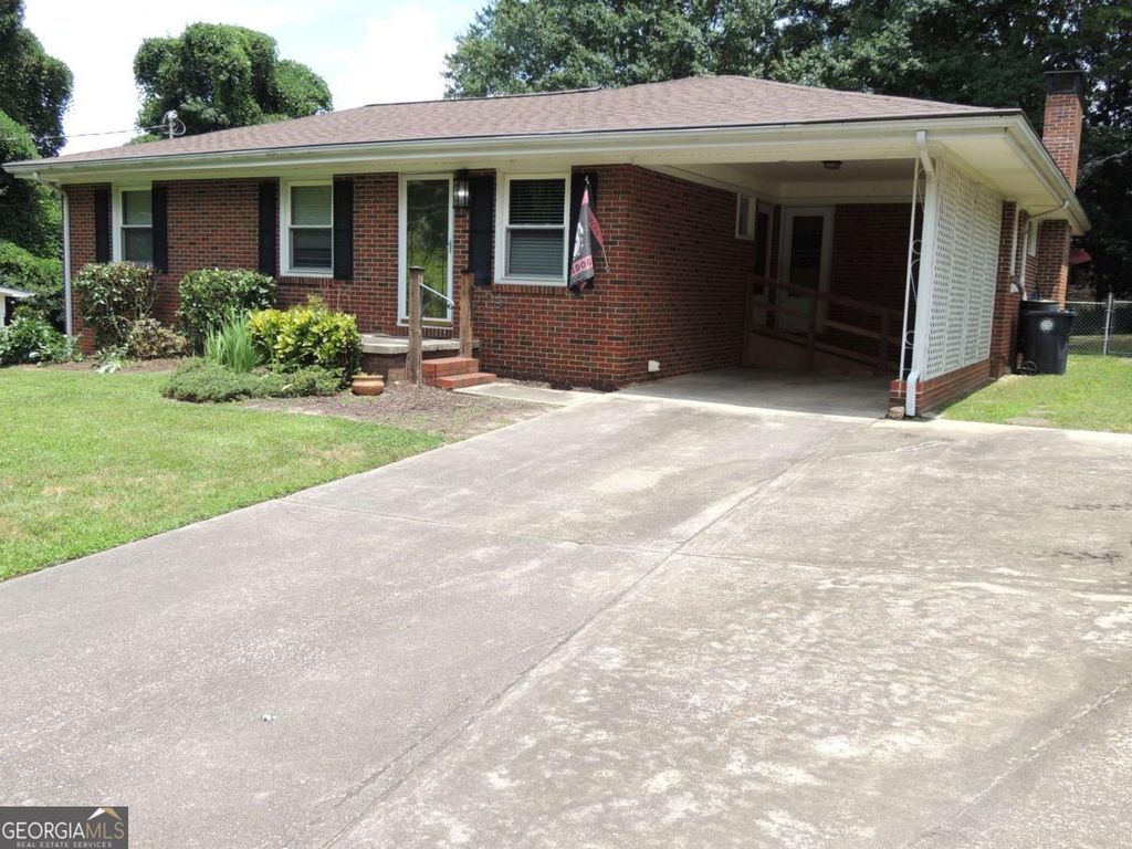 Photo of 1144 Piedmont Place, Gainesville, GA 30501 (MLS # 10803898)