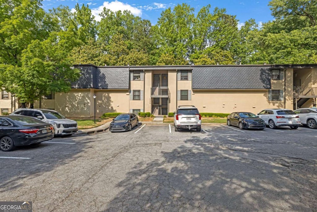 Photo of 118 Lablanc Way NW, Atlanta, GA 30327 (MLS # 10808551)