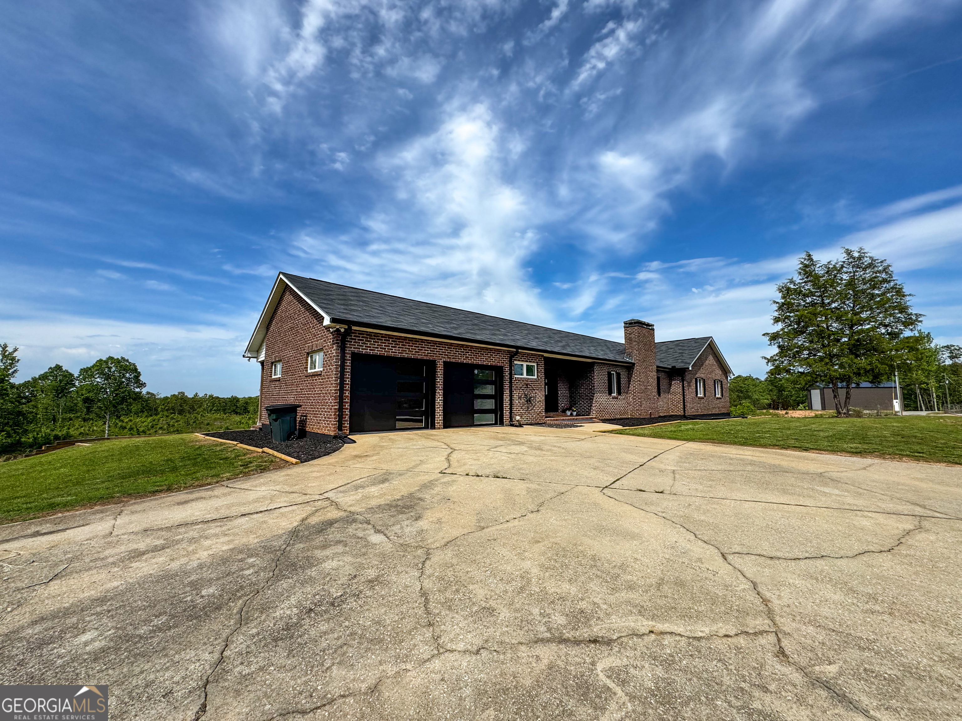 134 Roy Dean RD