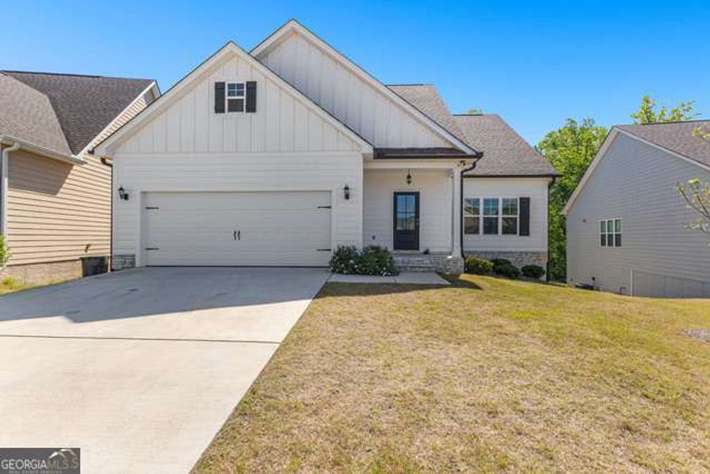 Photo of 517 Lago Court, Lagrange, GA 30241 (MLS # 10684399)
