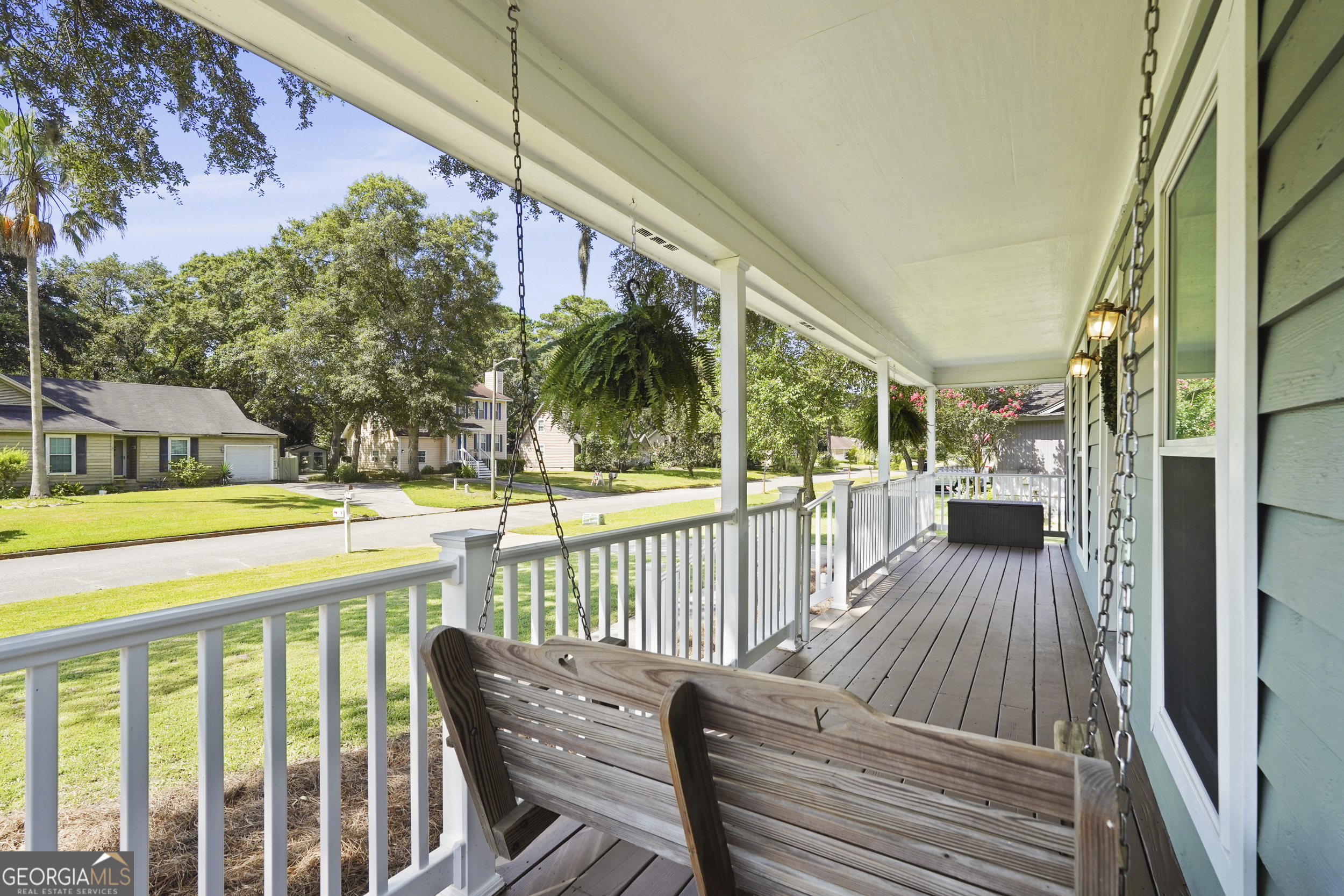 126 S Sheftall CIR
