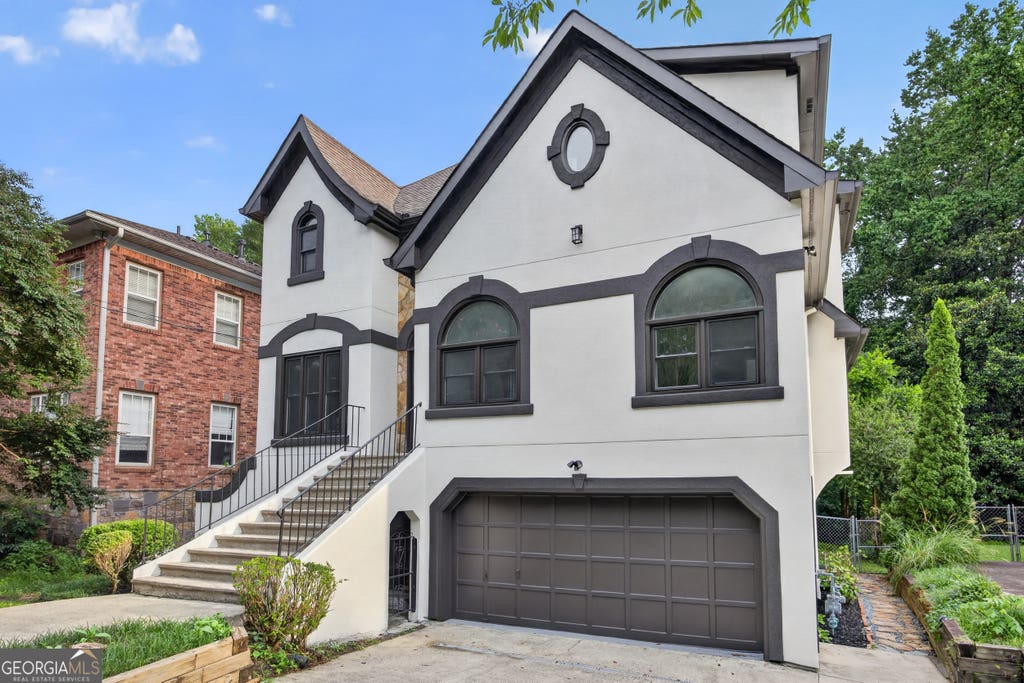 Photo of 1419 Cartecay Drive NE, Brookhaven, GA 30319 (MLS # 10804070)