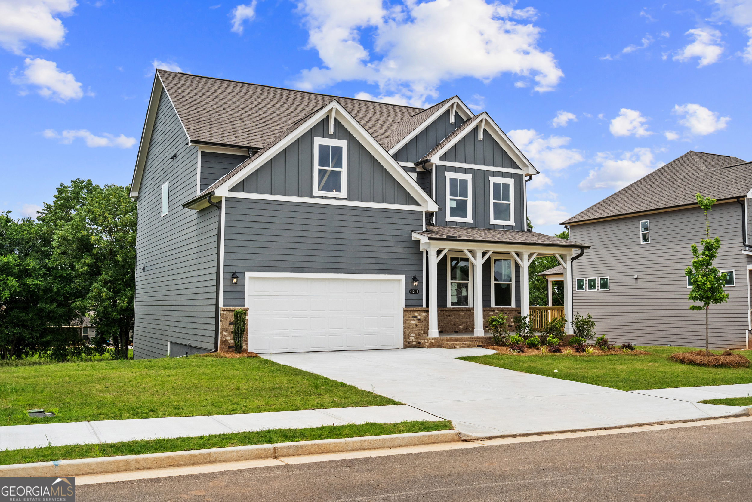 654 Grand Wehunt DR