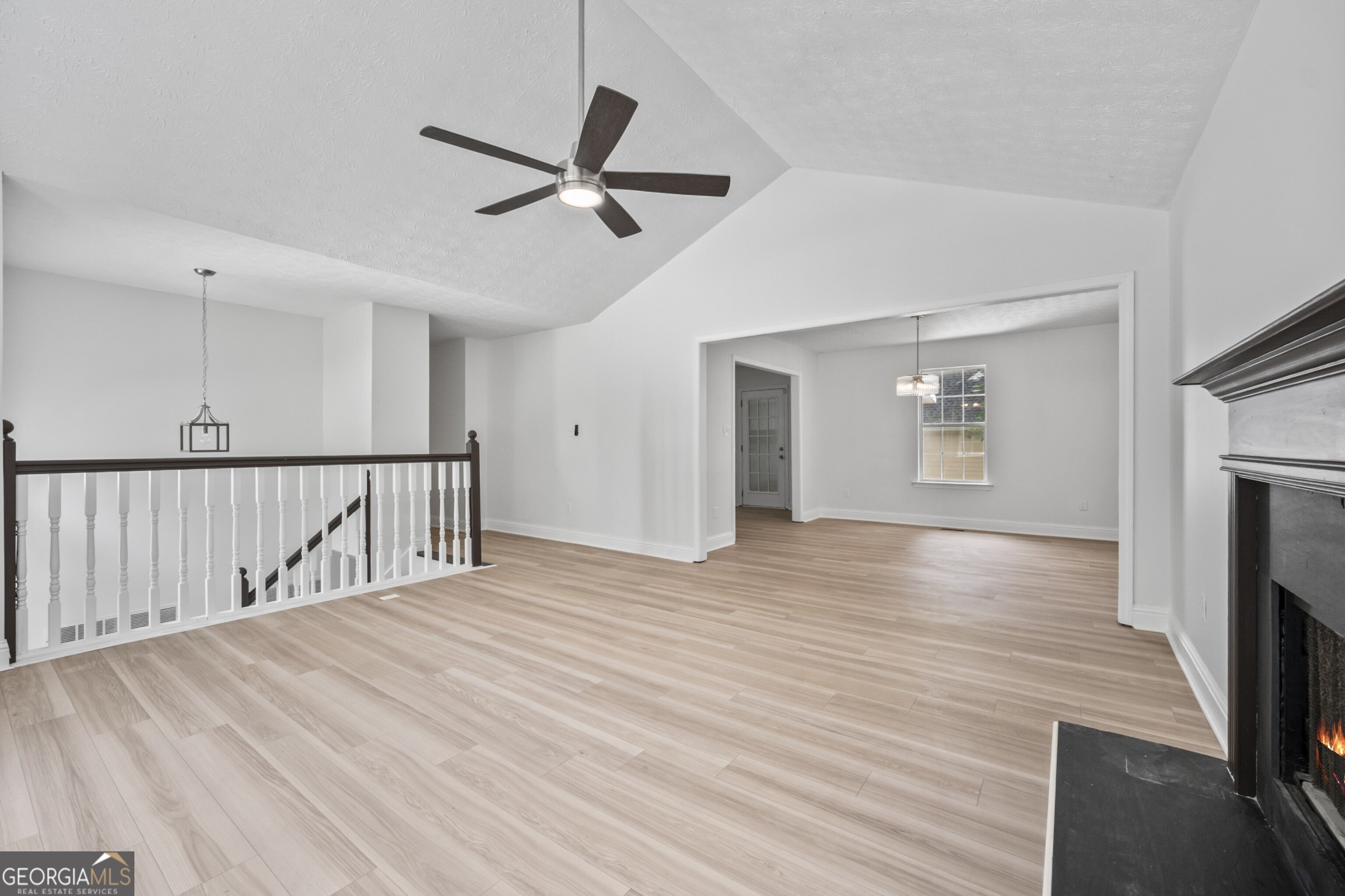 187 Fair Havens DR