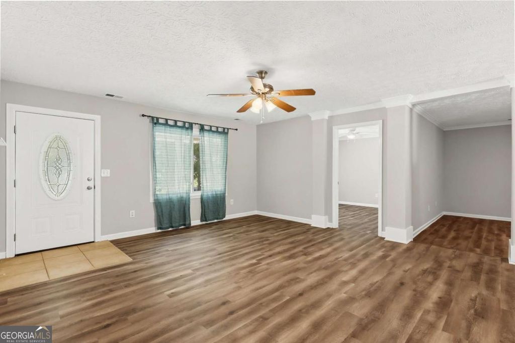 Photo of 3733 Memorial Parkway NW, Kennesaw, GA 30152 (MLS # 10798223)