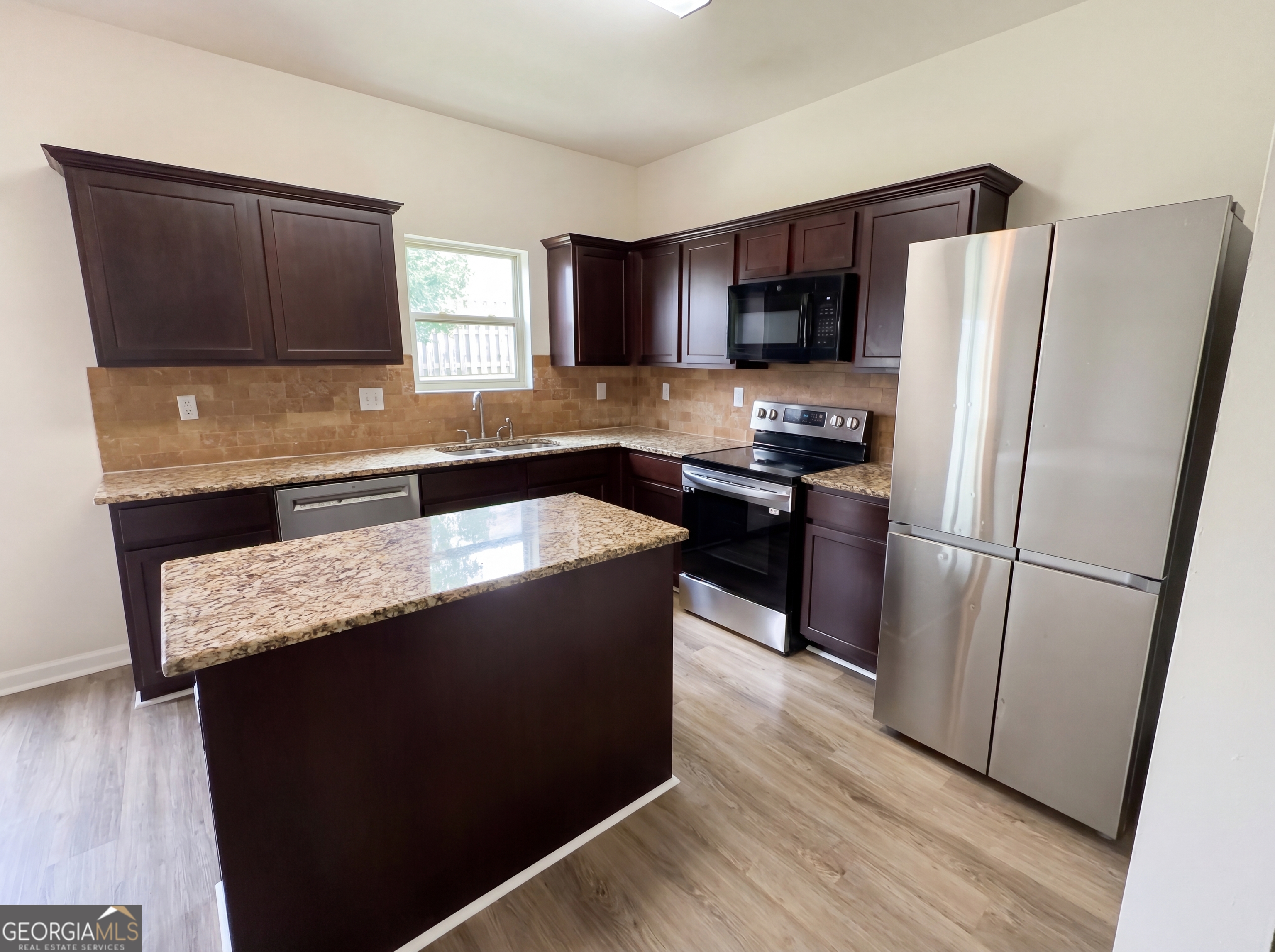 2728 Feldspar WAY
