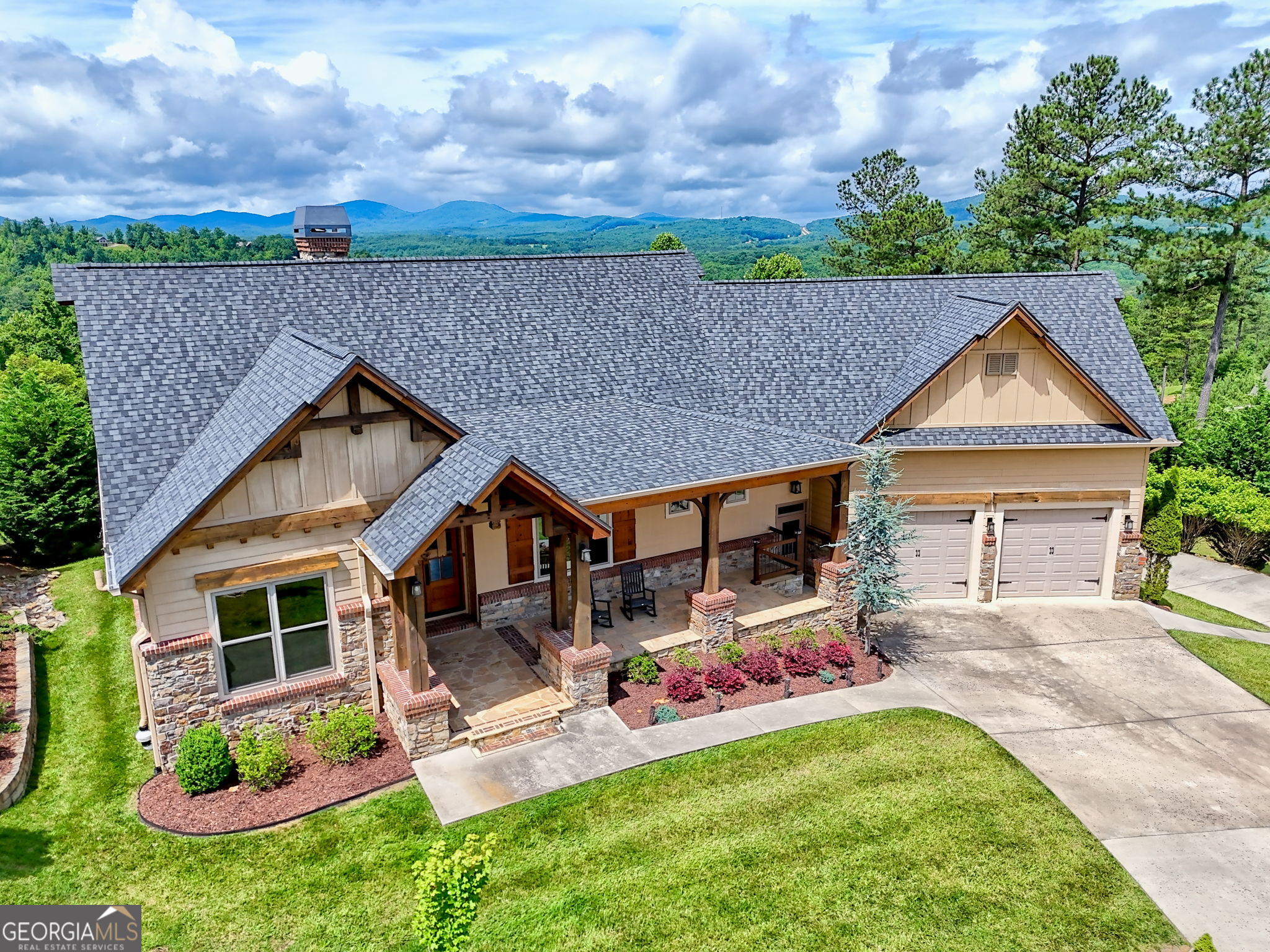 899 RIDGE POINTE WAY
