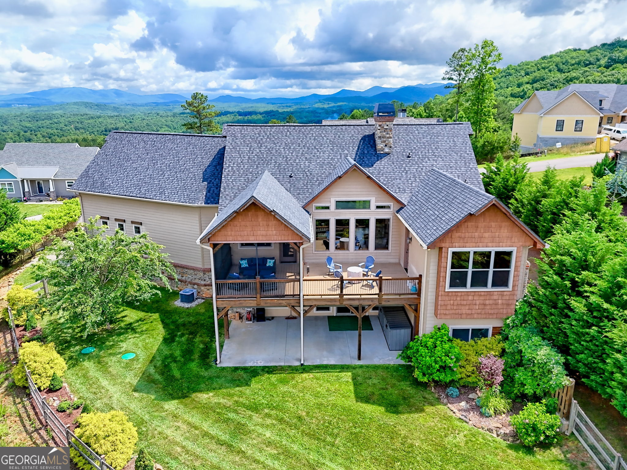 899 RIDGE POINTE WAY