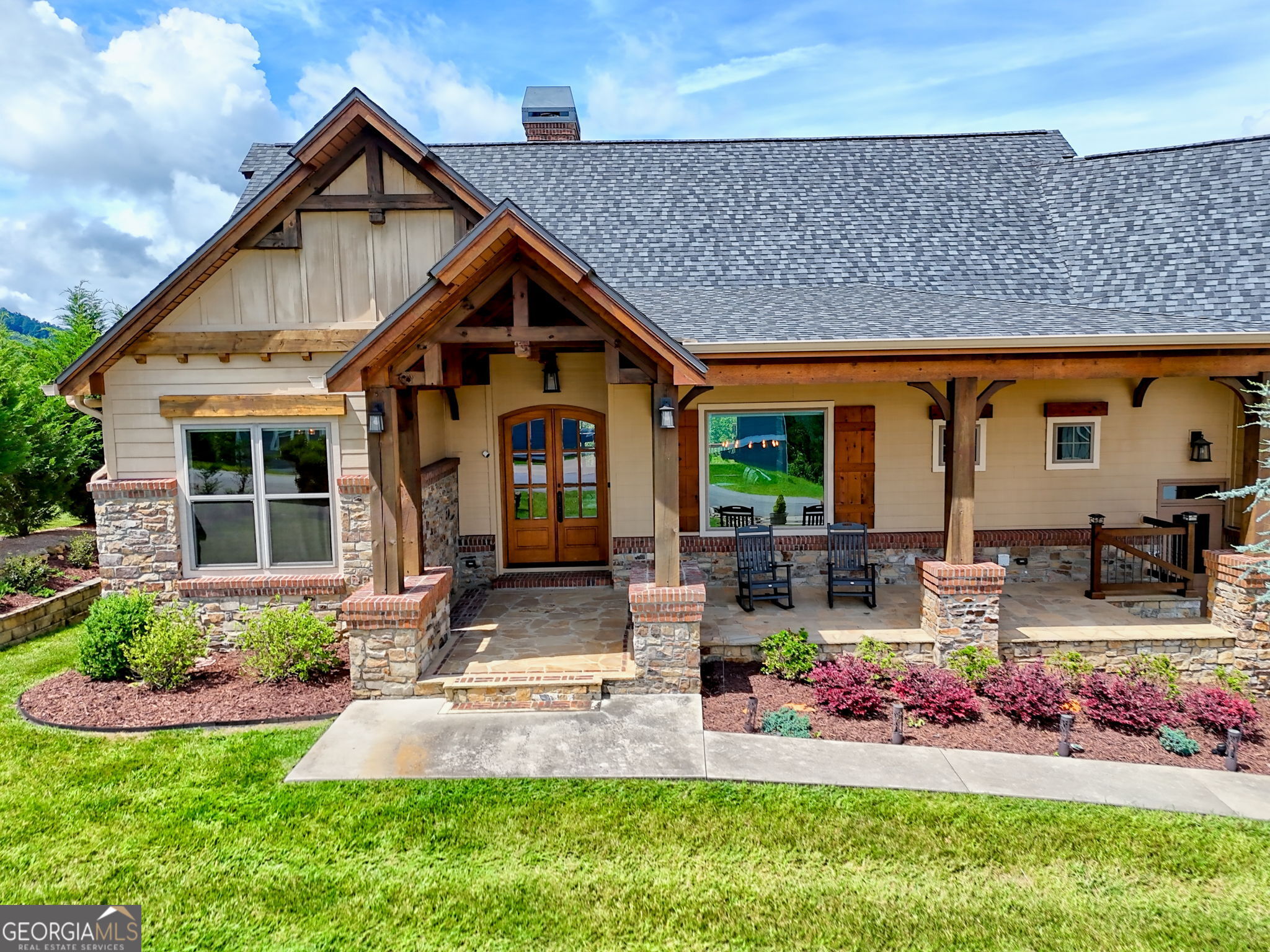 899 RIDGE POINTE WAY