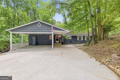 7755 Kings Point DR Cumming GA 30041