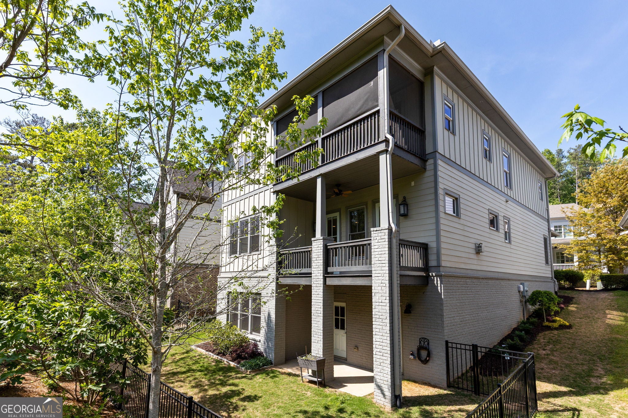 35 McEvoy LN