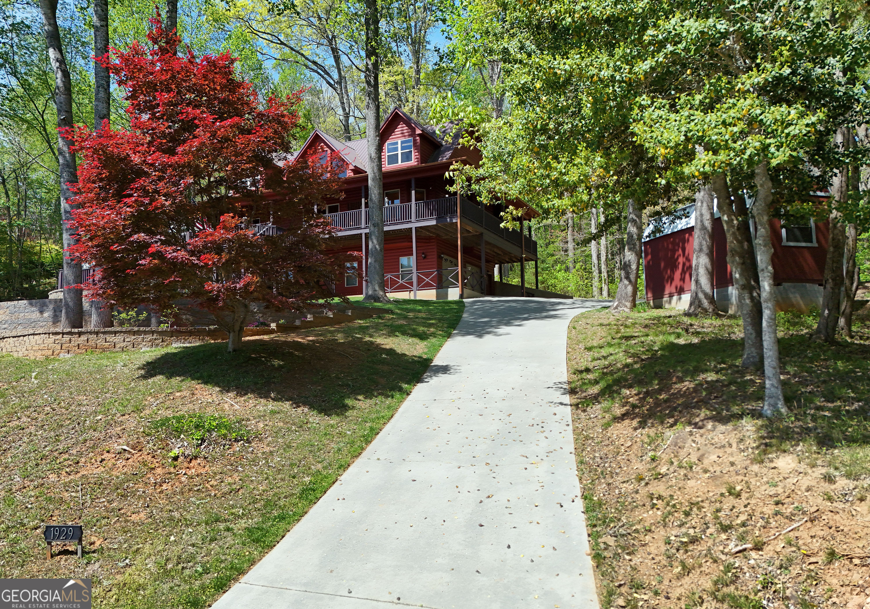 1929 Lakeview Summit DR