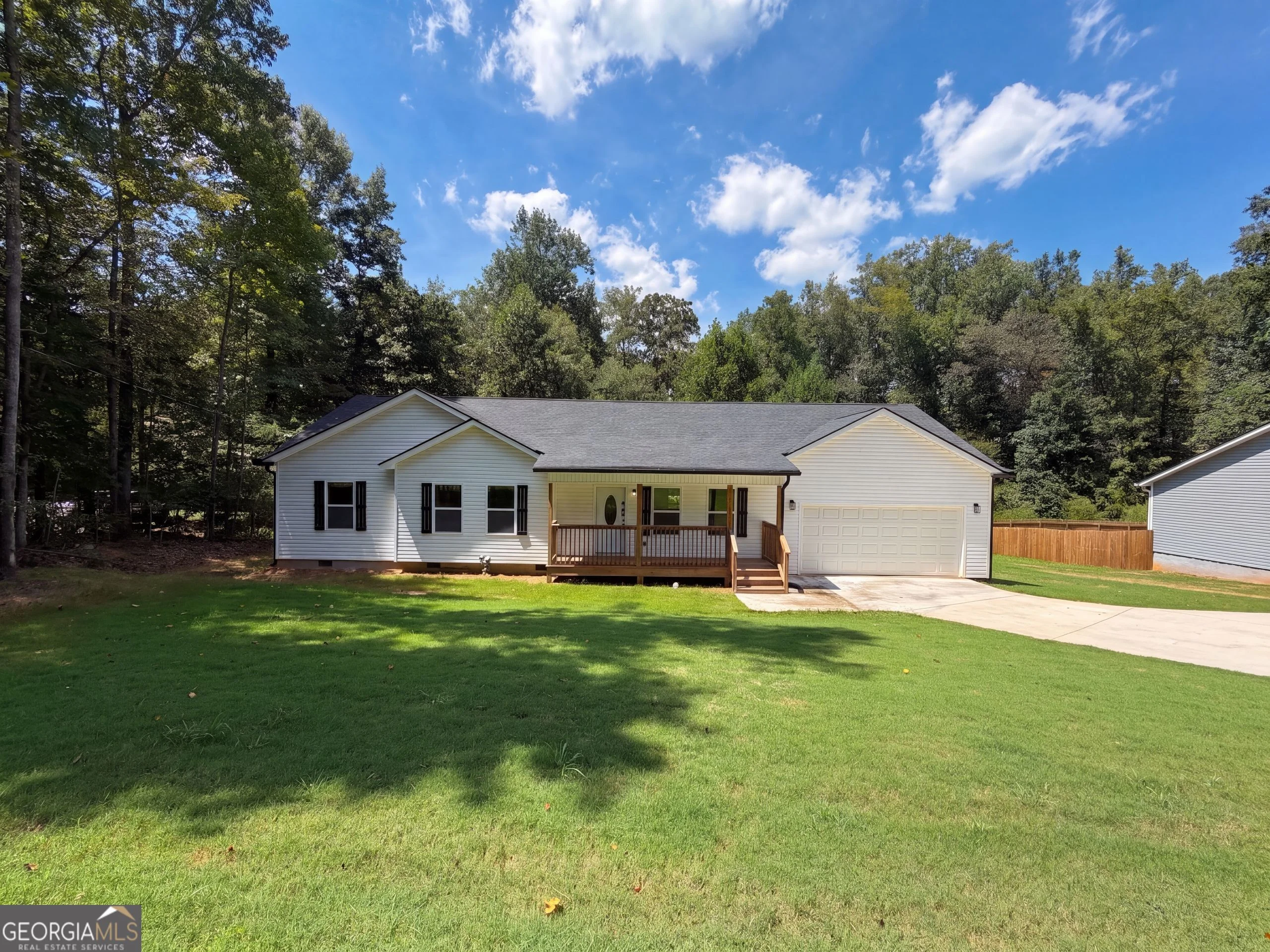 201 Deerfield Lane