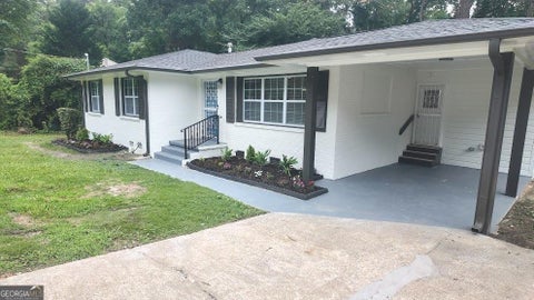 Photo of 2181 Meadowlane Drive SW, Atlanta, GA 30311 (MLS # 10783128)