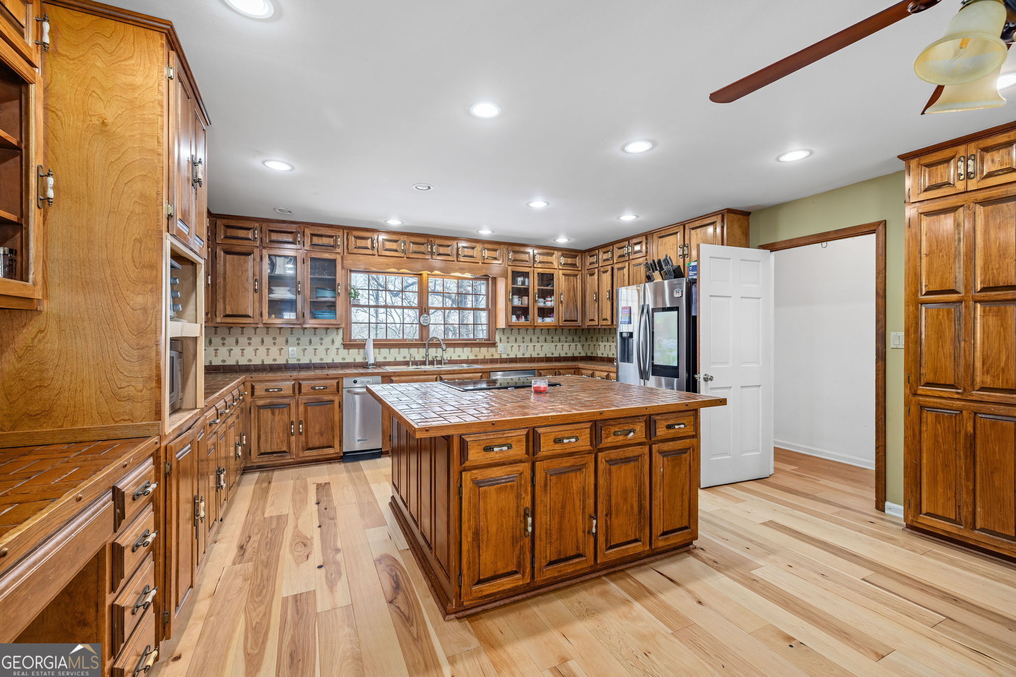 294 Hillcrest HTS