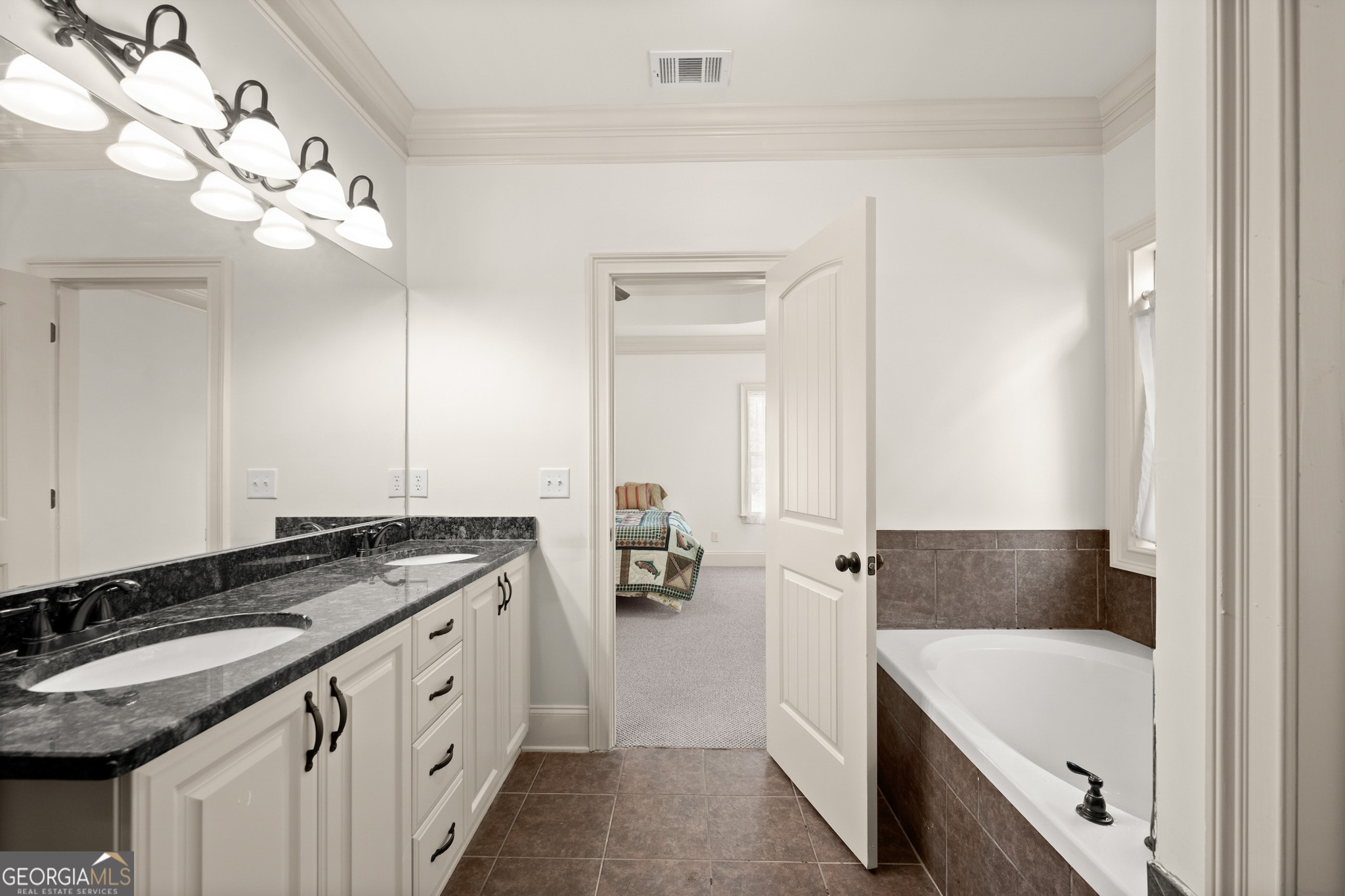 Cleveland, Georgia 30528, United States, 4 Bedrooms Bedrooms, ,3 BathroomsBathrooms,Residential,Active,18094