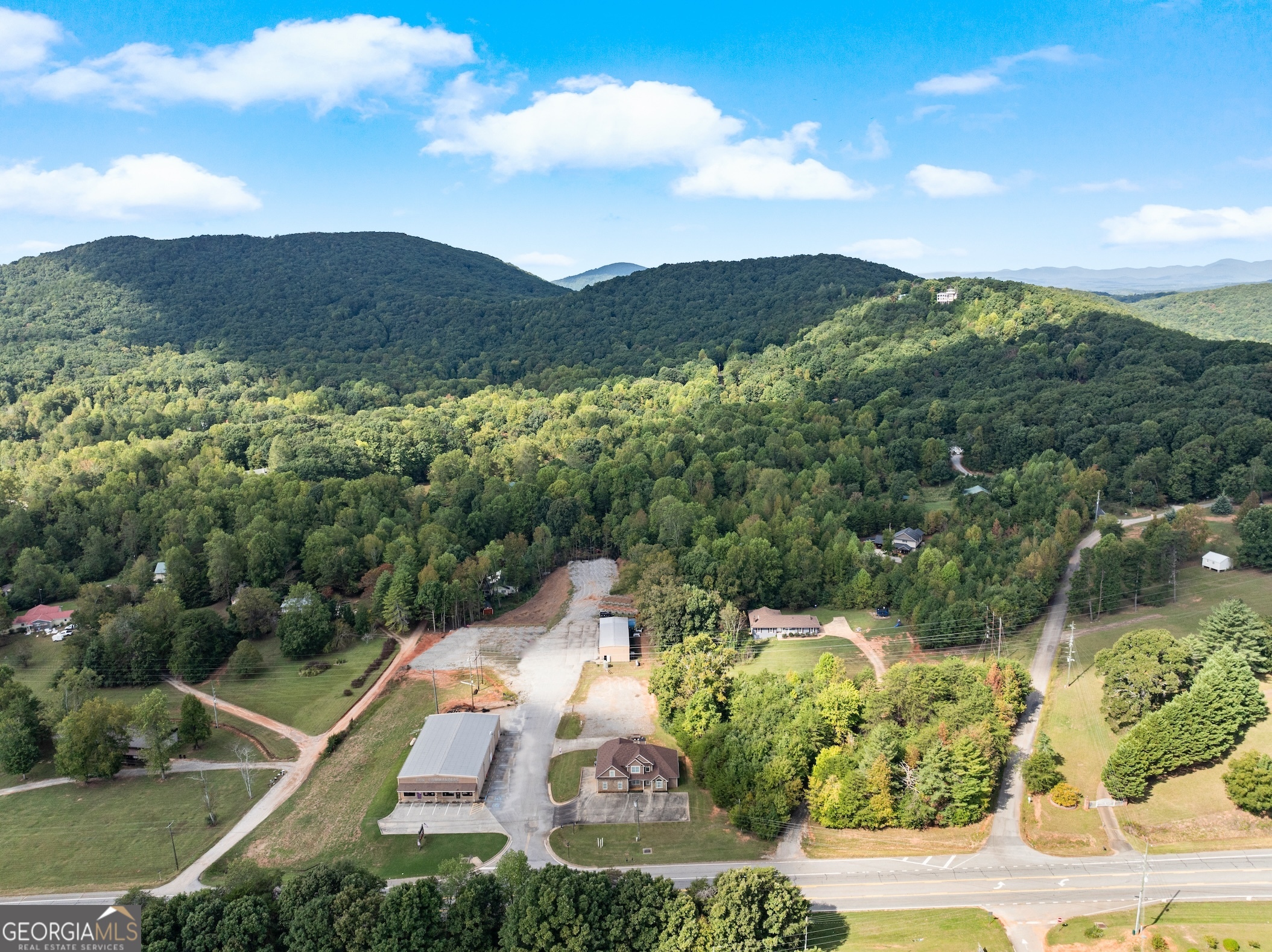 Cleveland, Georgia 30528, United States, 4 Bedrooms Bedrooms, ,3 BathroomsBathrooms,Residential,Active,18094