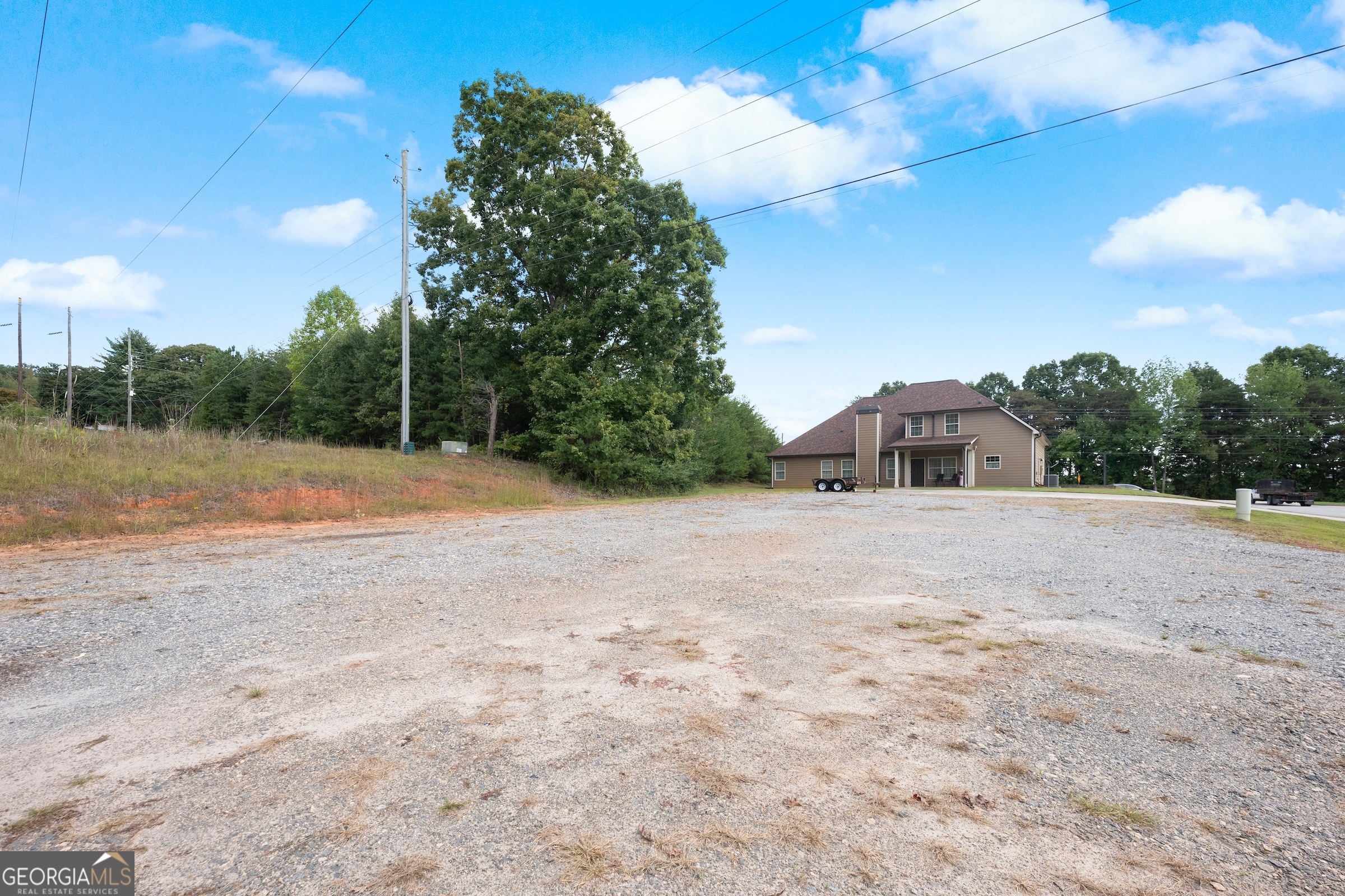 Cleveland, Georgia 30528, United States, 4 Bedrooms Bedrooms, ,3 BathroomsBathrooms,Residential,Active,18094