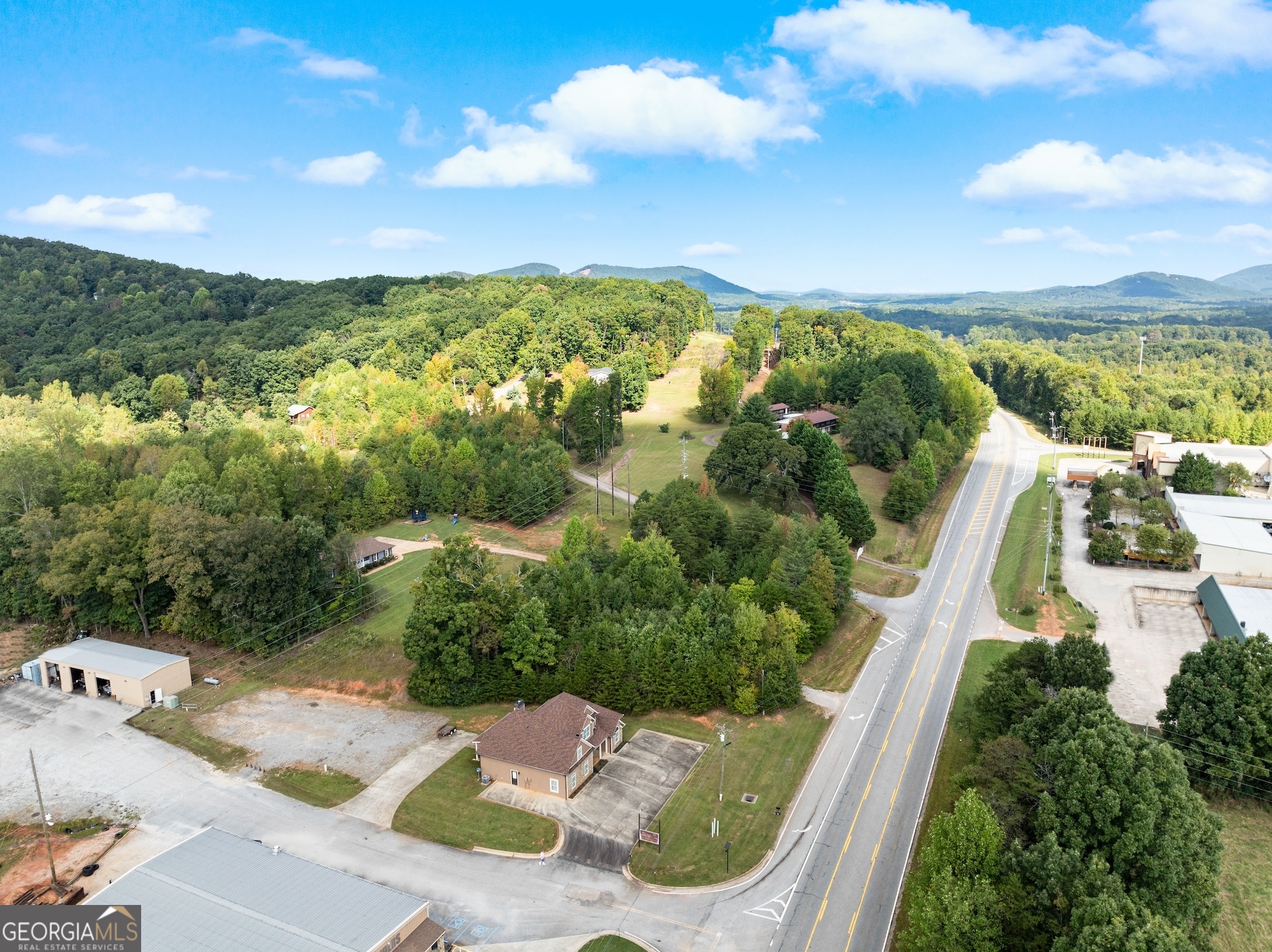 Cleveland, Georgia 30528, United States, 4 Bedrooms Bedrooms, ,3 BathroomsBathrooms,Residential,Active,18094