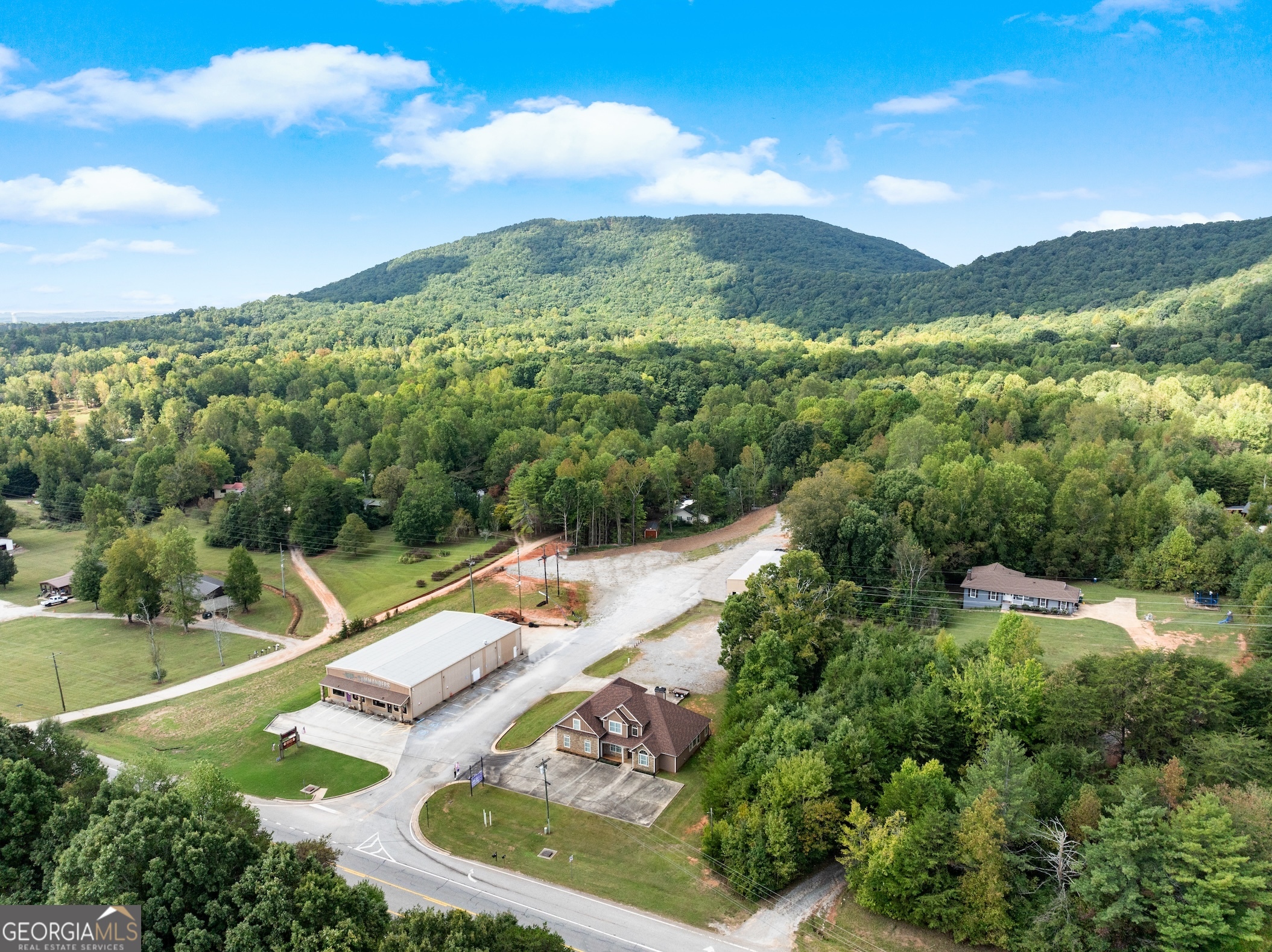 Cleveland, Georgia 30528, United States, 4 Bedrooms Bedrooms, ,3 BathroomsBathrooms,Residential,Active,18094